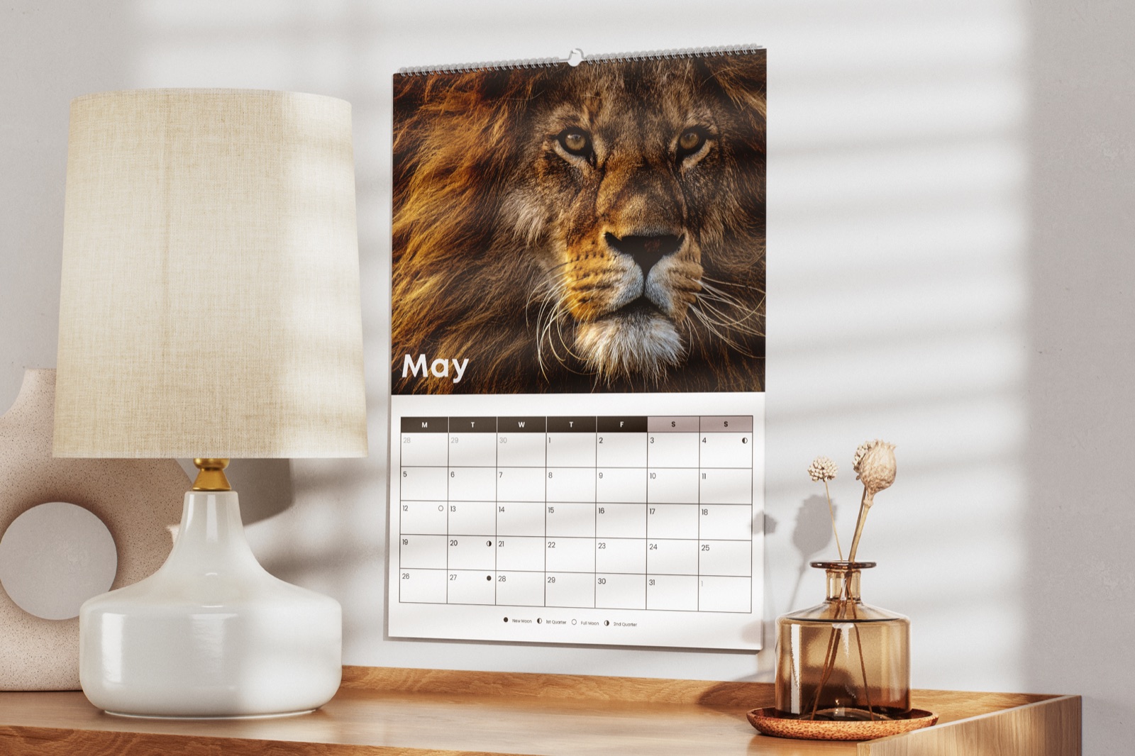 Wall calendar with full-colour print